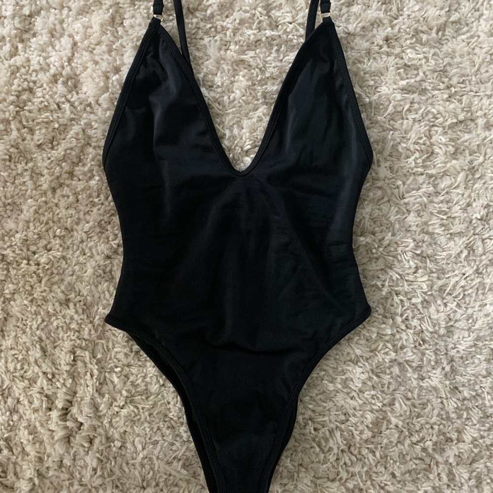 NWT - Gooseberry Intimates Swimsuit - Small
